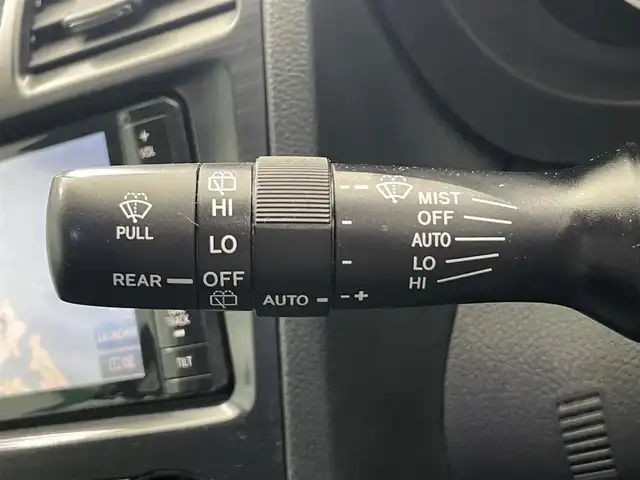 スバル フォレスター 2．0XT アイサイト 鹿児島県 2014(平26)年 9.9万km クリスタルブラックシリカ 禁煙車/純正7インチナビ(CN-R300WD)/　・Bluetooth/　・CD/DVD/　・AM/FM/　・USB/　・iPod/　・フルセグTV/アイサイト/　・クルーズコントロール/　・レーンキープアシスト/　・オートマチックハイビーム/X-MODE/ETC/バックカメラ/前席パワーシート/前席シートヒーター/オートワイパー/電動格納ミラー/純正アルミホイール/純正フロアマット