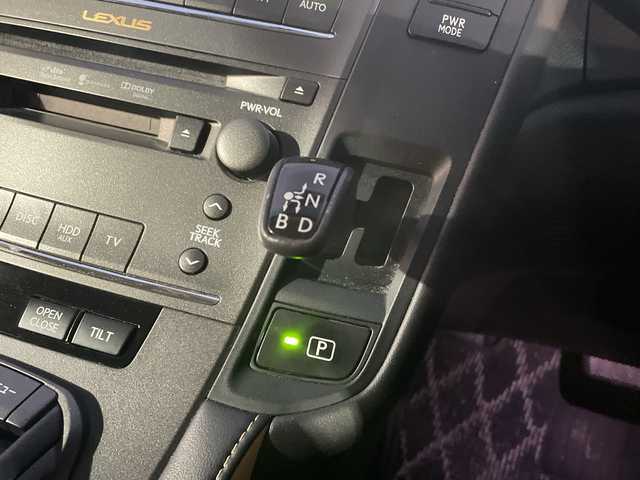 レクサス ＨＳ 250h ハーモニアスレザー 長野県 2012(平24)年 7万km ホワイトパールクリスタルシャイン 純正ナビ/フルセグTV/CD/DVD/MD/USB/クルーズコントロール/バックカメラ/ビルトインETC/純正17インチAW/本革巻ステアリング/前席パワーシート/前席シートヒーター/冬タイヤ積込