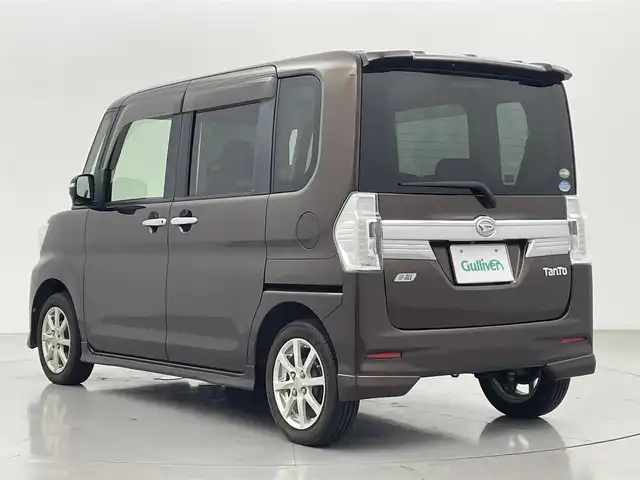 ダイハツ タント カスタム X 熊本県 2014(平26)年 5.6万km 茶 ワンオーナー　/禁煙車　/純正ナビ（ＣＤ・ＤＶＤ・フルセグ・ＢＴ・ＳＤ・ｉｐｏｄ・ＵＳＢ）/バックカメラ　/片側パワースライドドア　/アイドリングストップ　/電動格納ミラー/オートエアコン/純正フロアマット/純正１４インチAW/オートライト　/ＨＩＤライト/フォグライト/スマートキー/プッシュスタート/保証書/取扱説明書