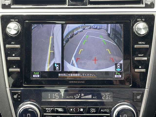 スバル レガシィ Ｂ４ リミテッド 青森県 2017(平29)年 8.3万km クリスタルホワイトP ・4WD/・本革シート/・純正SDナビ/・Bluetooth/・フルセグ/・サイド/バックカメラ/・プッシュスタート/・スマートキー/・衝撃被害軽減ブレーキ/・レーンキープアシスト/・レーダークルーズコントロール/・オートライト/・LEDヘットライト/・アイドリングストップ/・横滑り防止/・パドルシフト/・ハンドルヒーター/・パワーシート/・シートヒーター/・シートメモリ/・社外ビルドインETC/・純正18AW/・純正フロアマット/・純正ドアバイザー/・保証書/・取扱説明書