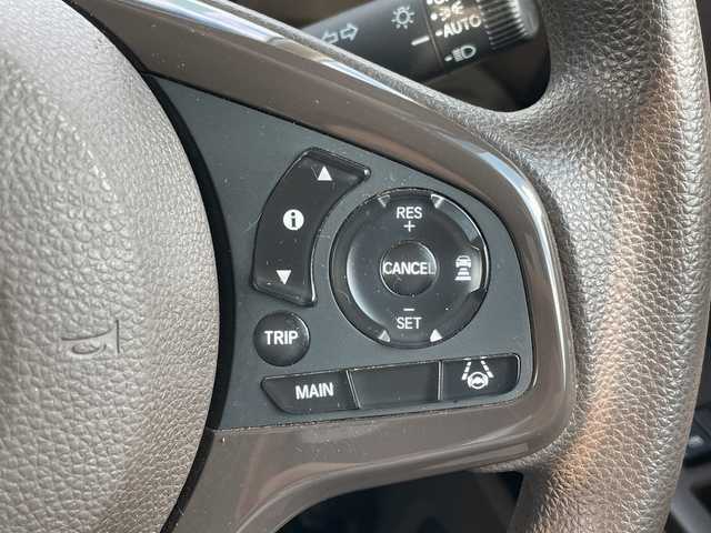ホンダ Ｎ ＢＯＸ L 神奈川県 2022(令4)年 1.8万km ブリティッシュグリーンP 純正ＳＤナビ（UXM-225CI）/Bluetooth/CD/DVD/iPod/USB/パワースライドドア/追従走行付きクルーズコントロール/バックカメラ/コーナーセンサー/シートヒーター/ビルトインＥＴＣ/ＬＥＤヘッドライト/オートライト/スマートキー/プッシュスタート/純正フロアマット/ABS/横滑り防止装置/レーンキープアシスト/衝突被害軽減システム