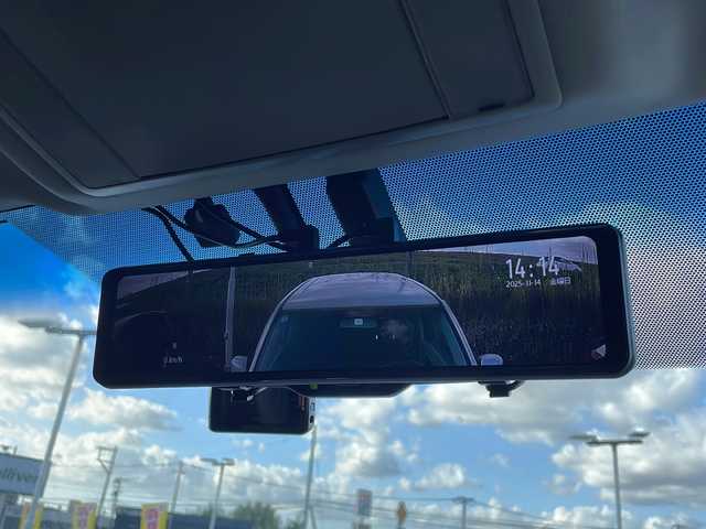 トヨタ ヴェルファイア 2．4Z ゴールデンアイズⅡ 新潟県 2014(平26)年 13.8万km ブラック 社外ディスプレイオーディオ/バックカメラ/冬タイヤ積載/デジタルインナーミラー/クリアランスソナー/前方ドライブレコーダー/ルーフキャリア