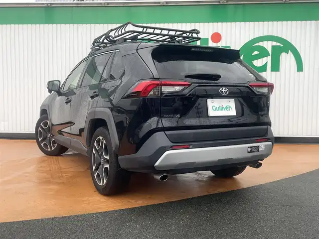 トヨタ ＲＡＶ４ アドベンチャー 三重県 2019(令1)年 8.3万km アティチュードブラックマイカ ALPINEナビ/バックカメラ/ダイナミックトルクベクタリング4WD/セーフティセンス/3灯式LEDヘッドランプ/フロントフォグランプ/ボディ同色電動オート格納ドアミラー/235/55R19タイヤ/　＊19インチアルミホイール/自動防眩インナーミラー/オプティトロンメーター/左右独立温度調整オートエアコン/オレンジステッチ入りブラックレザーシート/パワーシート（運転席）/スマートエントリー/プッシュスタート