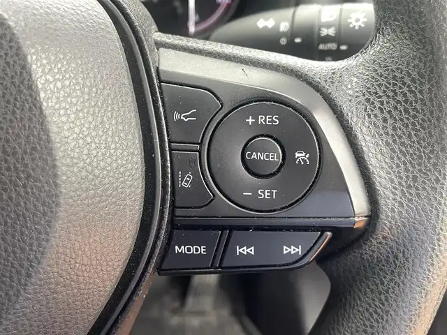 トヨタ ＲＡＶ４ アドベンチャー 三重県 2019(令1)年 8.3万km アティチュードブラックマイカ ALPINEナビ/バックカメラ/ダイナミックトルクベクタリング4WD/セーフティセンス/3灯式LEDヘッドランプ/フロントフォグランプ/ボディ同色電動オート格納ドアミラー/235/55R19タイヤ/　＊19インチアルミホイール/自動防眩インナーミラー/オプティトロンメーター/左右独立温度調整オートエアコン/オレンジステッチ入りブラックレザーシート/パワーシート（運転席）/スマートエントリー/プッシュスタート