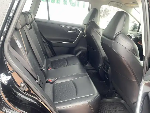 トヨタ ＲＡＶ４ アドベンチャー 三重県 2019(令1)年 8.3万km アティチュードブラックマイカ ALPINEナビ/バックカメラ/ダイナミックトルクベクタリング4WD/セーフティセンス/3灯式LEDヘッドランプ/フロントフォグランプ/ボディ同色電動オート格納ドアミラー/235/55R19タイヤ/　＊19インチアルミホイール/自動防眩インナーミラー/オプティトロンメーター/左右独立温度調整オートエアコン/オレンジステッチ入りブラックレザーシート/パワーシート（運転席）/スマートエントリー/プッシュスタート