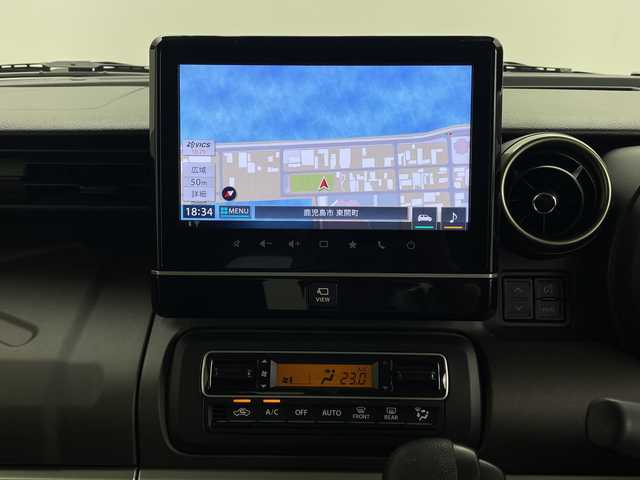 スズキ スペーシア ギア HYBRID XZ 鹿児島県 2023(令5)年 1.9万km ピュアホワイトP 純正ディスプレイオーディオ/（CD/フルセグTV）/全方位カメラ/スズキセーフティーサポート/両側パワースライドドア/アダプティブクルーズコントロール/前席シートヒーター/リアサーキュレーター/LEDヘッドライト/コーナーセンサ―/前後ドライブレコーダー/ETC/ルーフレール/純正アルミホイール