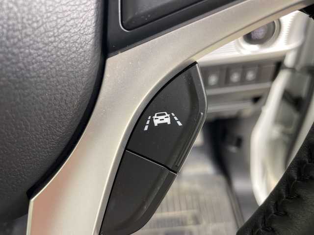 スズキ スペーシア ギア HYBRID XZ 鹿児島県 2023(令5)年 1.9万km ピュアホワイトP 純正ディスプレイオーディオ/（CD/フルセグTV）/全方位カメラ/スズキセーフティーサポート/両側パワースライドドア/アダプティブクルーズコントロール/前席シートヒーター/リアサーキュレーター/LEDヘッドライト/コーナーセンサ―/前後ドライブレコーダー/ETC/ルーフレール/純正アルミホイール