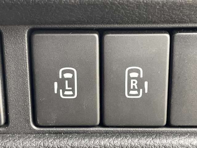 スズキ スペーシア ギア HYBRID XZ 鹿児島県 2023(令5)年 1.9万km ピュアホワイトP 純正ディスプレイオーディオ/（CD/フルセグTV）/全方位カメラ/スズキセーフティーサポート/両側パワースライドドア/アダプティブクルーズコントロール/前席シートヒーター/リアサーキュレーター/LEDヘッドライト/コーナーセンサ―/前後ドライブレコーダー/ETC/ルーフレール/純正アルミホイール