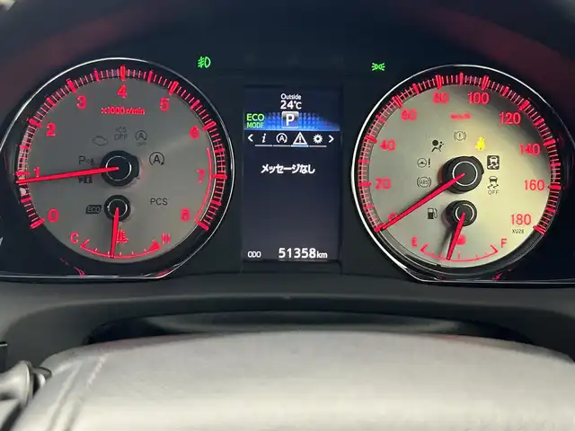 トヨタ ハリアー エレガンス G’s 熊本県 2015(平27)年 5.2万km ホワイトパールクリスタルシャイン 純正ナビ（ＣＤ・ＤＶＤ・フルセグ・ＳＤ・ＢＴ）/バックカメラ　/ビルトインＥＴＣ　/社外前後ドライブレコーダー　/純正エアロ（Ｆ・Ｒ・リアスポイラー）/運転席パワーシート/アイドリングストップ　/横滑り防止/ハーフレザーシート/純正フロアマット/純正19インチAW/オートライト/LEDヘッドライト/フォグライト/スマートキー/プッシュスタート/スペアキー1本/取扱説明書