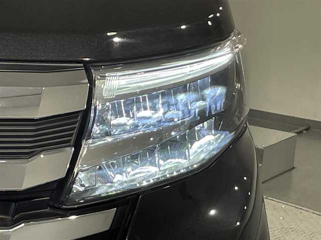 トヨタ ルーミー カスタムG－T 愛知県 2021(令3)年 1.7万km ブラックマイカメタリック 純正９インチナビ/パノラミックビューモニター/両側パワースライドドア/衝突軽減ブレーキ/レーダークルーズコントロール/クリアランスソナー/車線逸脱警報/先行車発進告知/電動パーキングブレーキ/ワイヤレス充電/シートヒーター/デジタルインナーミラー/前後ドライブレコーダー/ビルトインＥＴＣ2.0/USB＆HDMI入力端子/アイドリングストップ/ISOFIX/純正フロアマット/純正15インチアルミホイール