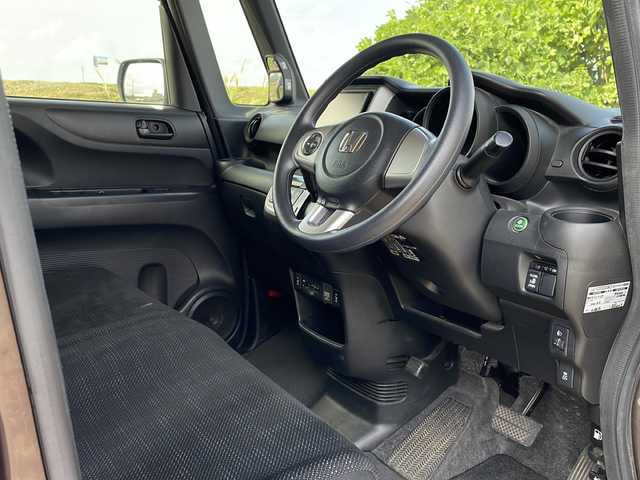 ホンダ Ｎ ＢＯＸ G Lパッケージ 新潟県 2015(平27)年 5.6万km プレミアムディープモカパール 4WD/社外メモリナビ(CN-E205D)/CD/ワンセグテレビ/バックカメラ/ETC/片側パワースライドドア/ベンチシート/シートヒーター /スマートキー/プッシュスタート/社外14インチアルミホイール