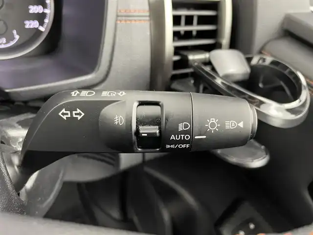 三菱 トライトン GSR 大分県 2024(令6)年 1万km ホワイトダイヤモンド スマートフォン連携ナビゲーション（9インチWVGAディスプレイ）/（BT/ＡｐｐｌｅＣａｅＰｌａｙ/ＡｎｄｏｒｏｉｄＡｕｔｏ/USB/フルセグ）/全周囲カメラ/トノカバー/ＥＴＣ/ｅ－Ａｓｓｉｓｔ/・衝突軽減ブレーキ/・踏み間違い防止アシスト/・車線逸脱警報システム/・車線逸脱防止支援機能/・後側方車両検知警報システム/・標識認識システム/・オートマチックハイビーム/・後退時交差車両検知警報システム/・レーダークルーズコントロール/・ふらつき警報/パワーシート/コーナーセンサー前後/ヘッドライトレベライザー/ブラインドスポットモニター/フォグランプ/ディーラーOP手動トノカバー/（/360/140)