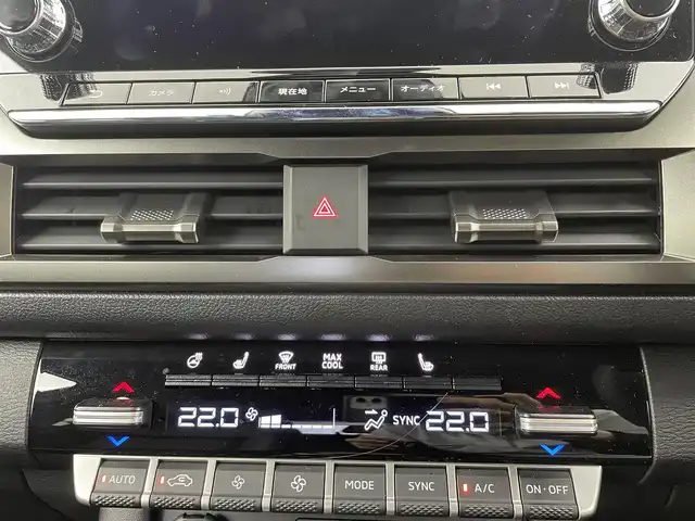 三菱 トライトン GSR 大分県 2024(令6)年 1万km ホワイトダイヤモンド スマートフォン連携ナビゲーション（9インチWVGAディスプレイ）/（BT/ＡｐｐｌｅＣａｅＰｌａｙ/ＡｎｄｏｒｏｉｄＡｕｔｏ/USB/フルセグ）/全周囲カメラ/トノカバー/ＥＴＣ/ｅ－Ａｓｓｉｓｔ/・衝突軽減ブレーキ/・踏み間違い防止アシスト/・車線逸脱警報システム/・車線逸脱防止支援機能/・後側方車両検知警報システム/・標識認識システム/・オートマチックハイビーム/・後退時交差車両検知警報システム/・レーダークルーズコントロール/・ふらつき警報/パワーシート/コーナーセンサー前後/ヘッドライトレベライザー/ブラインドスポットモニター/フォグランプ/ディーラーOP手動トノカバー/（/360/140)