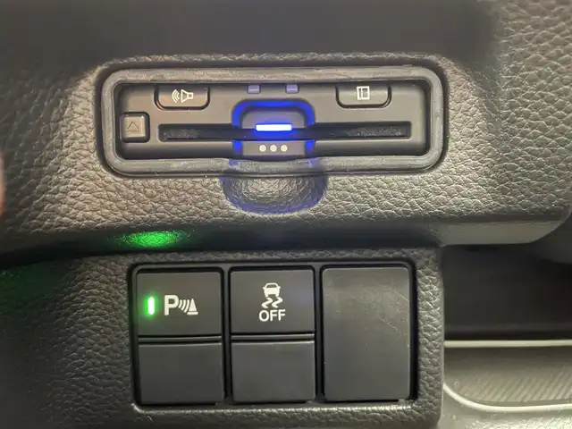 ホンダ Ｎ ＢＯＸ カスタム L ターボ 茨城県 2021(令3)年 2.9万km クリスタルブラックパール 純正ナビ/Bluetooth/フルセグTV/バックカメラ/ドライブレコーダー/ETC/レーダークルーズコントロール/LEDヘッドライト/コーナーセンサー/フロントフォグランプ/純正15インチアルミホイール/衝突軽減ブレーキ/横滑り防止装置/パドルシフト/ハーフレザーシート/シートヒーター/カーテンエアバック
