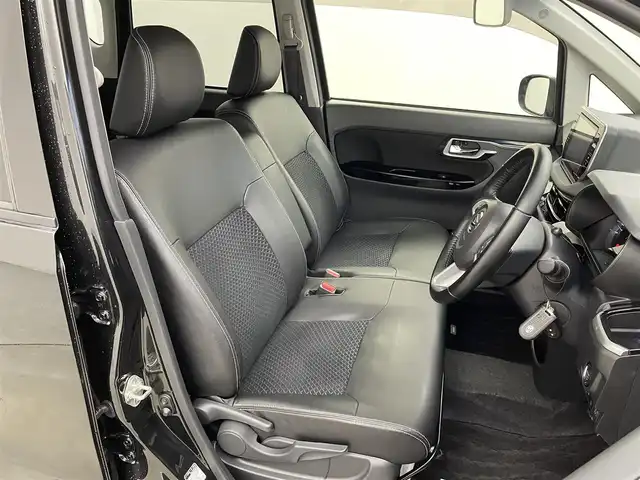 ダイハツ ムーヴ カスタム RS ハイパーLTD SAⅢ 埼玉県 2020(令2)年 0.9万km ブラックマイカメタリック 純正９インチナビ　パノラマモニター　ＥＴＣ　ドライブレコーダー　スマートアシスト３　シートヒーター　ＨＤＭＩ　ステアリングスイッチ　純正アルミホイール　オートハイビーム　ＬＥＤヘッドライト　地デジＴＶ