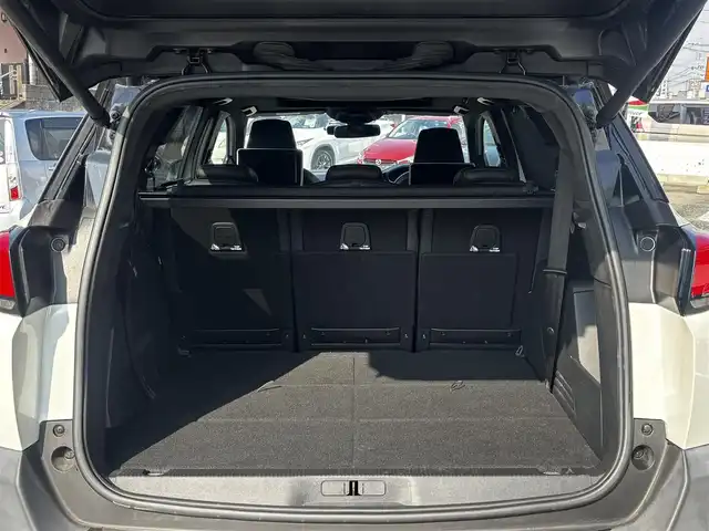 プジョー ５００８ GTライン ブルーHDi 熊本県 2020(令2)年 6.2万km 白 ワンオーナー/サンルーフ/純正ディスプレイオーディオ/【Bluetooth再生/Applecarplay/Androidauto）】/バックカメラ/サイドカメラ/後部モニター/アクティブセーフティブレーキ/レーンキープアシスト/パーキングセンサー/インテリジェントハイビーム/タイヤ空気圧警告システム/ハンズフリー電動テールゲート/パドルシフト/ブラインドスポットモニター/トラクションコントロール/純正18インチAW/純正LEDオートライト/メモリーシート/シートヒーター/ETC