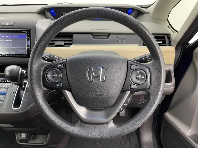 ホンダ フリード G ホンダセンシング 宮城県 2017(平29)年 2.3万km コバルトブルーパール 純正ナビ/両側パワースライドドア/ＬＥＤヘッドライト/アクティブコーナリングライト/オートライト/フルセグＴＶ/Bluetoothオーディオ/衝突軽減ブレーキ/レーンキープアシスト/コンフォートビューＰＫＧ/後席ロールサンシェード/ETC/前後ドライブレコーダー/禁煙車