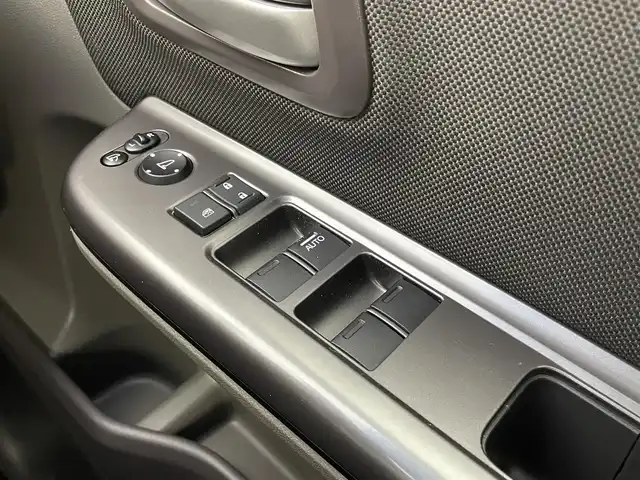 ホンダ フリード G ホンダセンシング 宮城県 2017(平29)年 2.3万km コバルトブルーパール 純正ナビ/両側パワースライドドア/ＬＥＤヘッドライト/アクティブコーナリングライト/オートライト/フルセグＴＶ/Bluetoothオーディオ/衝突軽減ブレーキ/レーンキープアシスト/コンフォートビューＰＫＧ/後席ロールサンシェード/ETC/前後ドライブレコーダー/禁煙車