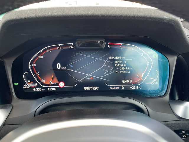 ＢＭＷ ３２０ｄ xDrive Mスポーツ 埼玉県 2022(令4)年 2.6万km アルピンホワイトⅢ ４WDターボ/ハーフレザーシート/純正メーカーナビ/　Bluetooth/AppleCarPlay/USB/インテリジェントセーフティ/　・衝突回避アシスト/　・レーンディパーチャーウォーニング/　・レーンチェンジウォーニング/　・逆走警告/アクティブクルーズコントロール/パークディスタンスコントロール/ダイナミック・スタビリティ・コントロール/前席パワーシート/前席シートヒーター/LEDヘッドライト&フォグ/パドルシフト/純正前後ドライブレコーダー/純正ルームミラー型ビルトインETC/USB入力端子タイプA/タイプC/スマートキーx2