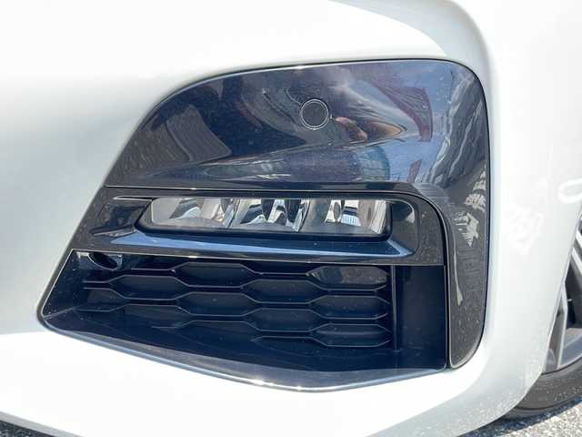 ＢＭＷ ３２０ｄ xDrive Mスポーツ 埼玉県 2022(令4)年 2.6万km アルピンホワイトⅢ ４WDターボ/ハーフレザーシート/純正メーカーナビ/　Bluetooth/AppleCarPlay/USB/インテリジェントセーフティ/　・衝突回避アシスト/　・レーンディパーチャーウォーニング/　・レーンチェンジウォーニング/　・逆走警告/アクティブクルーズコントロール/パークディスタンスコントロール/ダイナミック・スタビリティ・コントロール/前席パワーシート/前席シートヒーター/LEDヘッドライト&フォグ/パドルシフト/純正前後ドライブレコーダー/純正ルームミラー型ビルトインETC/USB入力端子タイプA/タイプC/スマートキーx2
