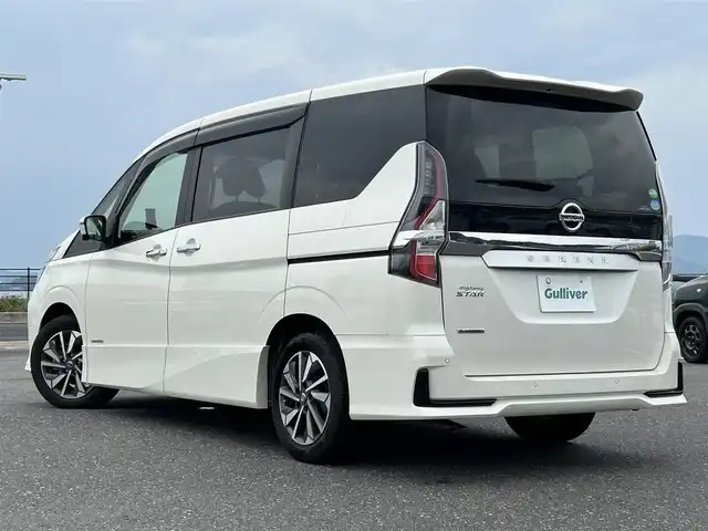 日産 セレナ ハイウェイスター V 島根県 2020(令2)年 5.8万km ブリリアントホワイトパール 登録時走行距離58013km/KENWOODメモリナビゲーション/地デジＴＶ/CD/DVD/FM/AM/Bluetooth/セーフティAパック/SRSエアバック【カーテン/サイド】/インテリジェントアラウンドビューモニター/ふらつき警報/ヒーター付ドアミラー/全方位運転支援システム/インテリジェントエマージェンシーブレーキ/標識認識機能/踏み間違い衝突防止アシスト/車線逸脱防止支援システム/車線逸脱警報/後側方衝突防止支援システム/後側方車両検知警報/後退時車両検知警報/クルーズコントロール/ハンズフリーパワーバックドア【運転席側/助手席側】/アダプティブLEDヘッドランプ/オートライト/純正１６インチアルミホイール/SRSエアバック【運転席/助手席】/オートエアコン/リアオートエアコン/ETC/ドライブレコーダー/インテリジェントキー/プッシュエンジンスターター/保証書/取扱説明書/スペアキー１本