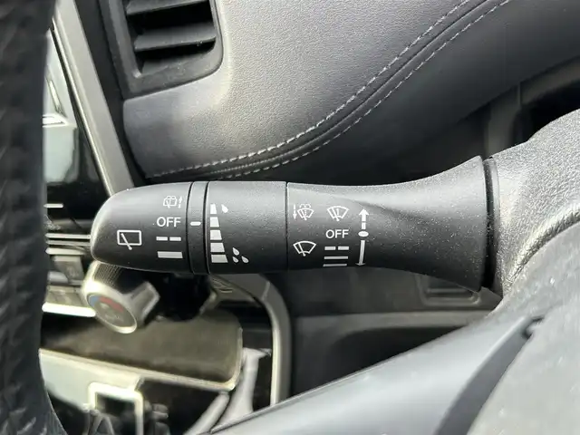 日産 セレナ ハイウェイスター V 島根県 2020(令2)年 5.8万km ブリリアントホワイトパール 登録時走行距離58013km/KENWOODメモリナビゲーション/地デジＴＶ/CD/DVD/FM/AM/Bluetooth/セーフティAパック/SRSエアバック【カーテン/サイド】/インテリジェントアラウンドビューモニター/ふらつき警報/ヒーター付ドアミラー/全方位運転支援システム/インテリジェントエマージェンシーブレーキ/標識認識機能/踏み間違い衝突防止アシスト/車線逸脱防止支援システム/車線逸脱警報/後側方衝突防止支援システム/後側方車両検知警報/後退時車両検知警報/クルーズコントロール/ハンズフリーパワーバックドア【運転席側/助手席側】/アダプティブLEDヘッドランプ/オートライト/純正１６インチアルミホイール/SRSエアバック【運転席/助手席】/オートエアコン/リアオートエアコン/ETC/ドライブレコーダー/インテリジェントキー/プッシュエンジンスターター/保証書/取扱説明書/スペアキー１本