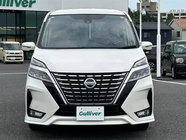 日産 セレナ ハイウェイスター V 島根県 2020(令2)年 5.8万km ブリリアントホワイトパール 登録時走行距離58013km/KENWOODメモリナビゲーション/地デジＴＶ/CD/DVD/FM/AM/Bluetooth/セーフティAパック/SRSエアバック【カーテン/サイド】/インテリジェントアラウンドビューモニター/ふらつき警報/ヒーター付ドアミラー/全方位運転支援システム/インテリジェントエマージェンシーブレーキ/標識認識機能/踏み間違い衝突防止アシスト/車線逸脱防止支援システム/車線逸脱警報/後側方衝突防止支援システム/後側方車両検知警報/後退時車両検知警報/クルーズコントロール/ハンズフリーパワーバックドア【運転席側/助手席側】/アダプティブLEDヘッドランプ/オートライト/純正１６インチアルミホイール/SRSエアバック【運転席/助手席】/オートエアコン/リアオートエアコン/ETC/ドライブレコーダー/インテリジェントキー/プッシュエンジンスターター/保証書/取扱説明書/スペアキー１本
