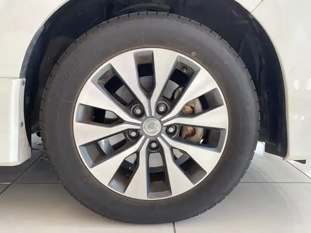 日産 セレナ ハイウェイスターVセレクションⅡ 埼玉県 2019(平31)年 4.8万km ブリリアントホワイトパール エマージェンシーブレーキ　/メモリナビ/　　CD/DVD/BT/フルセグ　/アラウンドビューモニター /両側パワースライドドア /クルーズコントロール /LEDオートライト /純正16インチアルミホイール /ETC