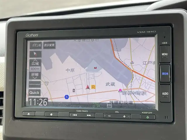ホンダ Ｎ ＢＯＸ G L ホンダセンシング 東京都 2017(平29)年 7万km プレミアムホワイトパールⅡ Honda SENSING/・衝突軽減ブレーキ（CMBS）/・誤発進抑制機能/・後方誤発進抑制機能/・歩行者事故低減ステアリング/・路外逸脱抑制機能/・ACC（アダプティブ・クルーズ・コントロール）/・LKAS（車線維持支援システム）/・オートハイビーム/・先行車発進お知らせ機能/・標識認識機能/ナビ装着用スペシャルパッケージ/純正ナビ（VXM-184Ci）/AM/FM/CD/iPod/SD/USB/Bluetooth/バックカメラ/左側パワースライドドア/フルLEDヘッドライト（プロジェクタータイプ）/チップアップ＆ダイブダウン機構付スライドリアシート/360°スーパーUV・IRカットパッケージ/Hondaスマートキーシステム（スマートキー×２）/ETC/ドライブレコーダー/保証書/取扱説明書