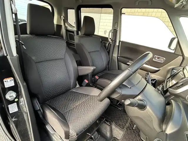 スズキ ソリオ バンディット HV MV 新潟県 2018(平30)年 5.9万km スーパーブラックパール ワンオーナー/純正8型ナビ/(AM/FM/CD/DVD/BT/フルセグ)/両側パワースライドドア/ETC/アイドリングストップ/シートヒーター/革巻きステアリング/ステアリングスイッチ/AUTOライト/LEDヘッドライト/フォグランプ/電格ミラー/横滑り防止/プッシュスタート/スマートキー