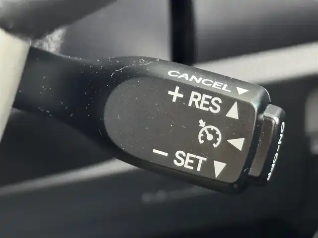 トヨタ ヴォクシー ハイブリッド ZS 煌Ⅲ 福岡県 2021(令3)年 6万km ブラック 純正９型ナビ／フルセグＴＶ　/バックカメラ　/ビルトインＥＴＣ　/クルーズコントロール　/コーナーセンサー　/衝突被害軽減　/レーンキープ　/アクセル踏み間違い防止　/オートマチックハイビーム　/両側電動スライドドア　/ハーフレザーシート　/シートヒーター　/Ｗエアコン　/純正１６インチアルミホイール