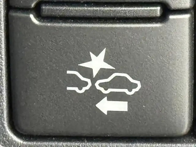 トヨタ ヴォクシー ハイブリッド ZS 煌Ⅲ 福岡県 2021(令3)年 6万km ブラック 純正９型ナビ／フルセグＴＶ　/バックカメラ　/ビルトインＥＴＣ　/クルーズコントロール　/コーナーセンサー　/衝突被害軽減　/レーンキープ　/アクセル踏み間違い防止　/オートマチックハイビーム　/両側電動スライドドア　/ハーフレザーシート　/シートヒーター　/Ｗエアコン　/純正１６インチアルミホイール