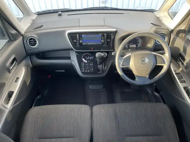 日産 デイズ ルークス X Vセレクション 福岡県 2016(平28)年 6.6万km クールシルバー 純正ナビ（ＭＭ３１６Ｄ－Ｗ）　/全周囲カメラ　/両側パワースライドドア　/エマージェンシーブレーキ　/アイドリングストップ　/スマートキー　/プッシュスタート　/フルセグＴＶ　/ＣＤ／ＤＶＤ再生　/Ｂｌｕｅｔｏｏｔｈ