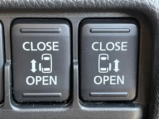 日産 デイズ ルークス X Vセレクション 福岡県 2016(平28)年 6.6万km クールシルバー 純正ナビ（ＭＭ３１６Ｄ－Ｗ）　/全周囲カメラ　/両側パワースライドドア　/エマージェンシーブレーキ　/アイドリングストップ　/スマートキー　/プッシュスタート　/フルセグＴＶ　/ＣＤ／ＤＶＤ再生　/Ｂｌｕｅｔｏｏｔｈ