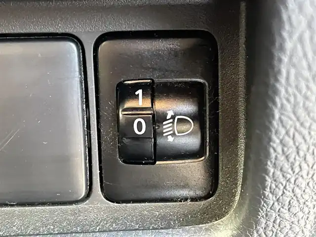 日産 デイズ ルークス X Vセレクション 福岡県 2016(平28)年 6.6万km クールシルバー 純正ナビ（ＭＭ３１６Ｄ－Ｗ）　/全周囲カメラ　/両側パワースライドドア　/エマージェンシーブレーキ　/アイドリングストップ　/スマートキー　/プッシュスタート　/フルセグＴＶ　/ＣＤ／ＤＶＤ再生　/Ｂｌｕｅｔｏｏｔｈ