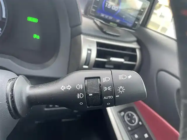 レクサス ＩＳ 300h Fスポーツ 宮城県 2013(平25)年 5.5万km ホワイトノーヴァガラスフレーク １オーナー//純正ＳＤナビ（フルセグＴＶ、ラジオ、ブルーレイ、ＳＤ、ＢＴ）//前後ドラレコ//純正ＡＷ//スペアキー//ビルトインＥＴＣ//追従型クルコン//純正フロアマット//追従型クルコン//USBポート//ワイパーデアイサー//前席パワーシーター//前席シートヒーター//横滑り防止機能//プッシュスタート//バックカメラ