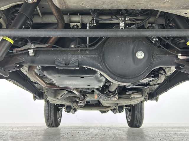 スズキ ジムニー XC 宮城県 2022(令4)年 1.9万km シフォンアイボリーM 禁煙車/ワンオーナー/スズキセーフティサポート/・衝突軽減ブレーキ/・車線逸脱警報システム/・アダプティブクルーズコントロール/・ヘッドライトウォッシャー/ヒーテッドドアミラー/純正ディスプレイオーディオ/・CD・DVD・BT/LEDヘッドライト/フォグライト/ビルドインETC/前席シートヒーター/革巻きステアリング/ステアリングスイッチ/プッシュスタート/スマートキー/純正フロアマット/純正16インチアルミホイール