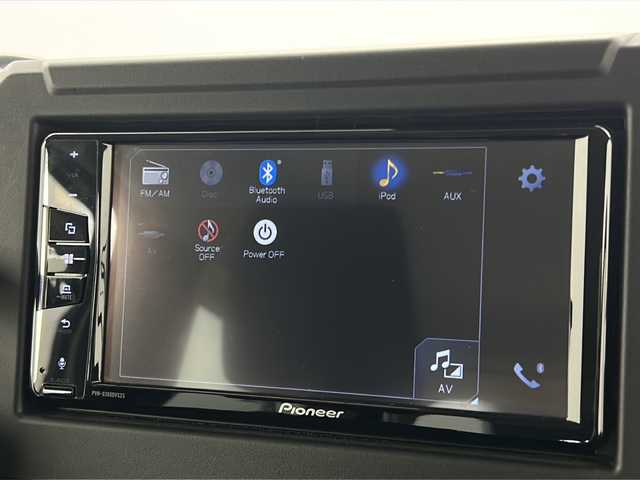 スズキ ジムニー XC 宮城県 2022(令4)年 1.9万km シフォンアイボリーM 禁煙車/ワンオーナー/スズキセーフティサポート/・衝突軽減ブレーキ/・車線逸脱警報システム/・アダプティブクルーズコントロール/・ヘッドライトウォッシャー/ヒーテッドドアミラー/純正ディスプレイオーディオ/・CD・DVD・BT/LEDヘッドライト/フォグライト/ビルドインETC/前席シートヒーター/革巻きステアリング/ステアリングスイッチ/プッシュスタート/スマートキー/純正フロアマット/純正16インチアルミホイール