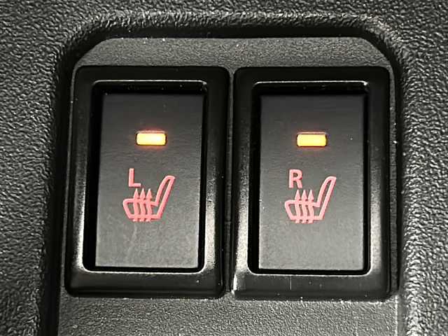 スズキ ジムニー XC 宮城県 2022(令4)年 1.9万km シフォンアイボリーM 禁煙車/ワンオーナー/スズキセーフティサポート/・衝突軽減ブレーキ/・車線逸脱警報システム/・アダプティブクルーズコントロール/・ヘッドライトウォッシャー/ヒーテッドドアミラー/純正ディスプレイオーディオ/・CD・DVD・BT/LEDヘッドライト/フォグライト/ビルドインETC/前席シートヒーター/革巻きステアリング/ステアリングスイッチ/プッシュスタート/スマートキー/純正フロアマット/純正16インチアルミホイール