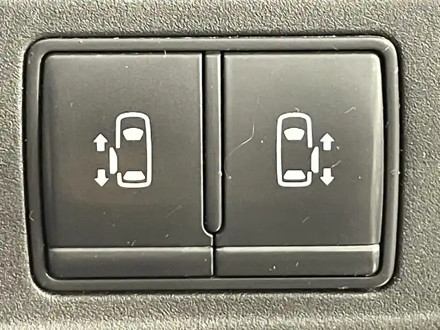 日産 セレナ ハイウェイスター V 愛知県 2020(令2)年 8.8万km ブリリアントシルバー 純正10インチナビ/プロパイロット/衝突軽減ブレーキ/両側電動スライドドア/アラウンドビューモニター/ビルトインETC/LEDヘッドライト/ドライブレコーダー/デジタルインナーミラー/ブラインドスポットモニター/フルセグTV/Bluetooth/コーナーセンサー/レーンキープアシスト/オートハイビーム/プッシュスタート/スマートキー/アイドリングストップ/ミュージックサーバー/ミュージックプレイヤー接続/純正フロアマット/純正アルミホイール/オートライト/ウィンカーミラー/電動格納ミラー/フォグランプ/Wエアコン/電動パーキングブレーキ/オートブレーキホールド/ステアリングリモコン/横滑り防止装置