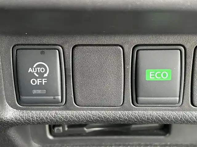 日産 エクストレイル 20X エマージェンシーブレーキ 愛媛県 2015(平27)年 6.7万km ダイヤモンドブラック 登録時走行距離：66142Km/メーカーOP純正SDナビ/AM/FM/DVD/CD/フルセグ/BT/4WD/ビルトインETC/AAC/D+Nシートヒーター/クルーズコントロール/ダウンヒルアシストコントロール/横滑り防止装置/レーンキープアシスト/衝突軽減システム/コーナーセンサー/オートライト/エンジンスタートボタン/スマートキー/純正フロアマット/純正アルミホイール