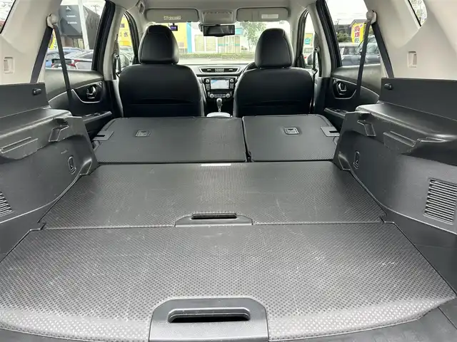 日産 エクストレイル 20X エマージェンシーブレーキ 愛媛県 2015(平27)年 6.7万km ダイヤモンドブラック 登録時走行距離：66142Km/メーカーOP純正SDナビ/AM/FM/DVD/CD/フルセグ/BT/4WD/ビルトインETC/AAC/D+Nシートヒーター/クルーズコントロール/ダウンヒルアシストコントロール/横滑り防止装置/レーンキープアシスト/衝突軽減システム/コーナーセンサー/オートライト/エンジンスタートボタン/スマートキー/純正フロアマット/純正アルミホイール