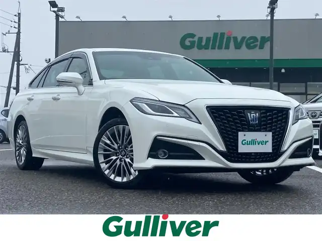 トヨタ クラウン ハイブリッド S Four エレガンススタイルⅡ 島根県 2020(令2)年 7.8万km ホワイトパールクリスタルシャイン メーカーOPナビ(CD/DVD/BT/フルセグ)/バックカメラ/トヨタセーフティーセンス/ ・プリクラッシュセーフティー/ ・ レーントレーシングアシスト/ ・ブラインドスポットモニター/ ・クリアランスソナー/ ・リヤクロストラフィックアラート/ ・ロードサインアシスト/ ・パーキングサポートブレーキ/ ・オートハイビーム/ ・レーダークルーズコントロール/前後ドライブレコーダー/前席パワーシート/前席シートヒーター /ステアリングヒーター/ビルトインETC2.0/ブレーキホールド/純正フロアマット/純正ドアバイザー
