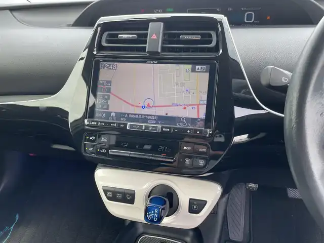 トヨタ プリウス S ツーリングセレクション 鳥取県 2016(平28)年 10.4万km アティチュードブラックマイカ ワンオーナー/アルパイン９型ナビ／フルセグ／ＤＶＤ／ＣＤ／ＢＴ/バックカメラ・ビルトインＥＴＣ/ドライブレコーダー/エアロパーツ（F・S・R）/トヨタセーフティセンス/レーダークルーズ/レーンアシスト/黒レザーシート/前席シートヒーター/純正１７インチＡＷ/（ブラックエディション用キャップ）/プッシュエンジンスタート/ＬＥＤヘットライト/フォグライト/社外アルミスタットレス積込/（スタットレスタイヤ残溝　６部山）/スマートキーｘ２/保証書・取扱説明書