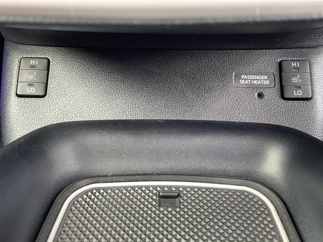 トヨタ プリウス S ツーリングセレクション 鳥取県 2016(平28)年 10.4万km アティチュードブラックマイカ ワンオーナー/アルパイン９型ナビ／フルセグ／ＤＶＤ／ＣＤ／ＢＴ/バックカメラ・ビルトインＥＴＣ/ドライブレコーダー/エアロパーツ（F・S・R）/トヨタセーフティセンス/レーダークルーズ/レーンアシスト/黒レザーシート/前席シートヒーター/純正１７インチＡＷ/（ブラックエディション用キャップ）/プッシュエンジンスタート/ＬＥＤヘットライト/フォグライト/社外アルミスタットレス積込/（スタットレスタイヤ残溝　６部山）/スマートキーｘ２/保証書・取扱説明書