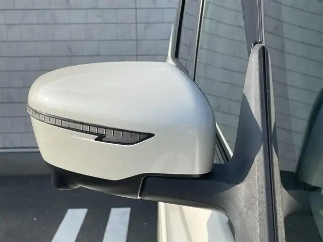 日産 セレナ ハイウェイスター V 福岡県 2021(令3)年 5万km ブリリアントホワイトパール 純正10型SDナビ(フルセグTV/CD/DVD/BT)アラウンドビューモニタープロパイロット後席フリップダウンモニターコーナーセンサー両側パワスラドラレコブラインドスポットデジタルインナーミラーETCオートホールドUSBポート純正フロアマット純正LED純正アルミホイールプッシュスタートスマートキー