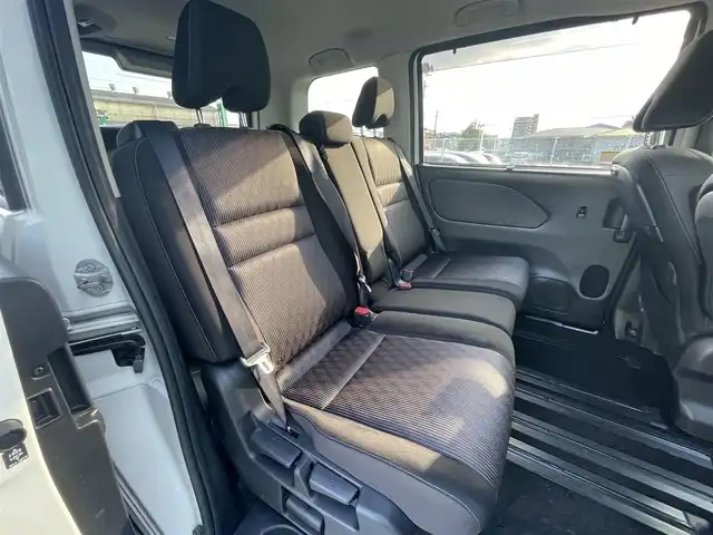 日産 セレナ ハイウェイスター V 福岡県 2021(令3)年 5万km ブリリアントホワイトパール 純正10型SDナビ(フルセグTV/CD/DVD/BT)アラウンドビューモニタープロパイロット後席フリップダウンモニターコーナーセンサー両側パワスラドラレコブラインドスポットデジタルインナーミラーETCオートホールドUSBポート純正フロアマット純正LED純正アルミホイールプッシュスタートスマートキー