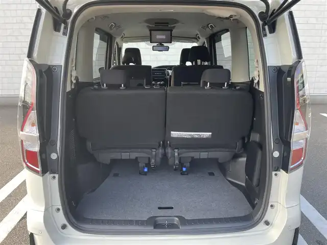 日産 セレナ ハイウェイスター V 福岡県 2021(令3)年 5万km ブリリアントホワイトパール 純正10型SDナビ(フルセグTV/CD/DVD/BT)アラウンドビューモニタープロパイロット後席フリップダウンモニターコーナーセンサー両側パワスラドラレコブラインドスポットデジタルインナーミラーETCオートホールドUSBポート純正フロアマット純正LED純正アルミホイールプッシュスタートスマートキー