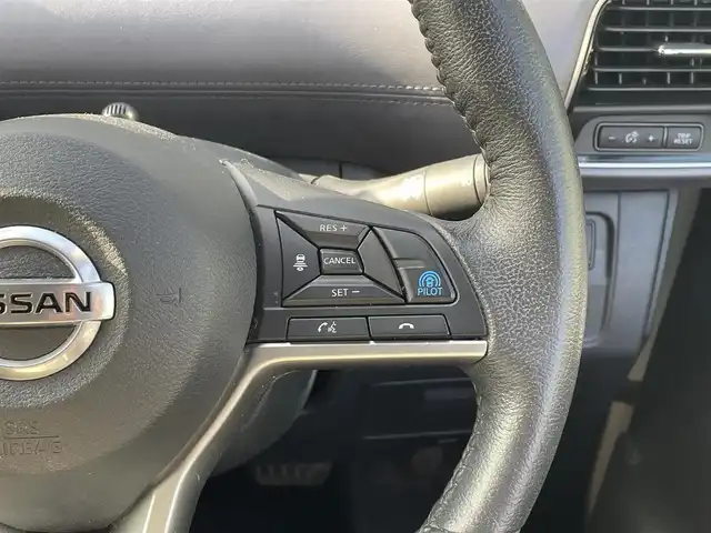 日産 セレナ ハイウェイスター V 福岡県 2021(令3)年 5万km ブリリアントホワイトパール 純正10型SDナビ(フルセグTV/CD/DVD/BT)アラウンドビューモニタープロパイロット後席フリップダウンモニターコーナーセンサー両側パワスラドラレコブラインドスポットデジタルインナーミラーETCオートホールドUSBポート純正フロアマット純正LED純正アルミホイールプッシュスタートスマートキー