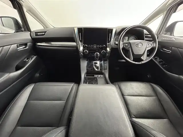 トヨタ アルファードハイブリット SR Cパッケージ 道央・札幌 2021(令3)年 4.7万km ホワイトパールクリスタルシャイン ・４WD/・サンルーフ/・モデリスタフルエアロ/・純正メモリナビ/・CD/DVD/BT/フルセグ/USB/SD/HDMI/・純正フリップダウンモニター/・前後ドライブレコーダー/・ビルトインETC2.0/・アラウンドビューモニター/・デジタルインナーミラー/・衝突軽減ブレーキ/・横滑り防止装置/・アダプティブクルーズコントロール/・レーンキープアシスト/・パーキングアシスト/・ステアリングヒーター/・レザーシート/・D+N席シートヒーター/シートエアコン/・全席パワーシート/・シートメモリー/・置くだけ充電/・純正AW/・前後コーナーセンサー/・LEDヘッドライト/・両側パワースライドドア